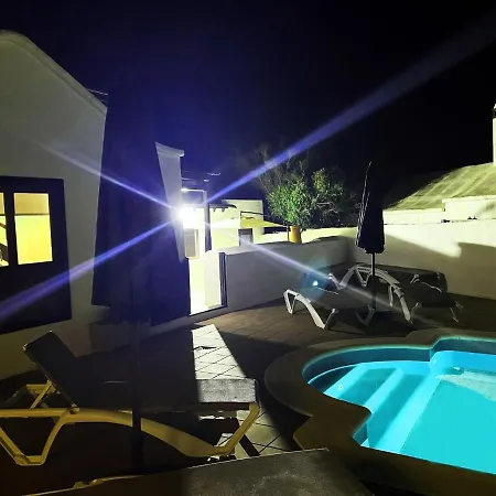 Villa With Heated Pool