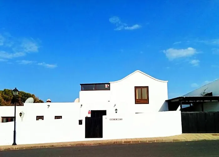 Villa With Heated Pool *