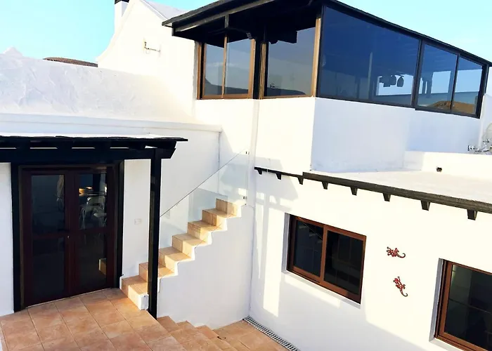 Villa With Heated Pool *