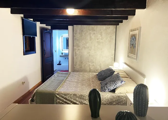 With Heated Pool Villa *