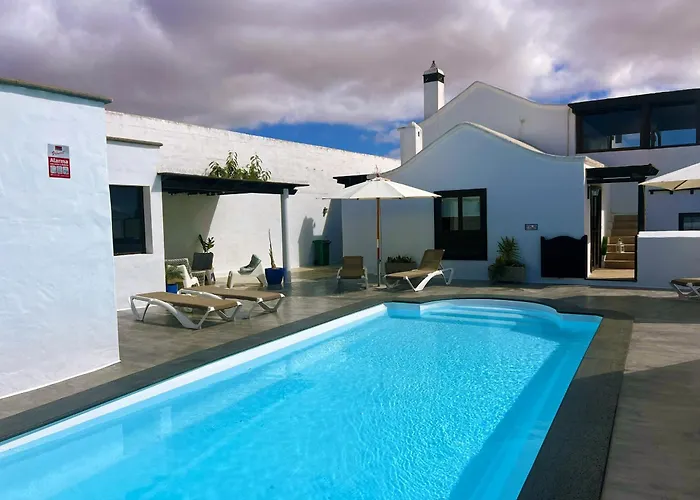 Villa With Heated Pool