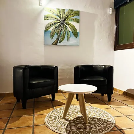 Villa With Heated Pool *